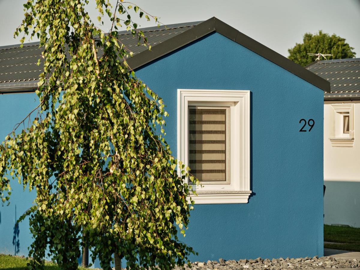 Scandi Village Zator Exterior foto